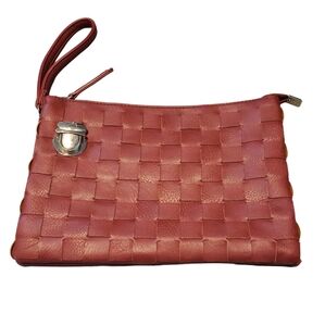 "Nancy" Basket Weave Wristlet/Clutch w/ Animal Print Interior (NWOT)